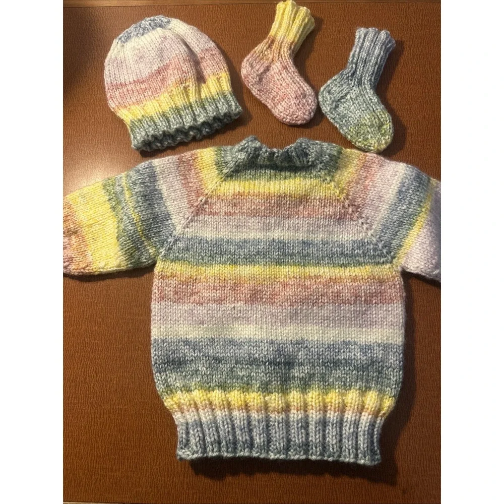 Warm hand-knitted baby set including cardigan, beanie hat and booties, Size 3 Mo